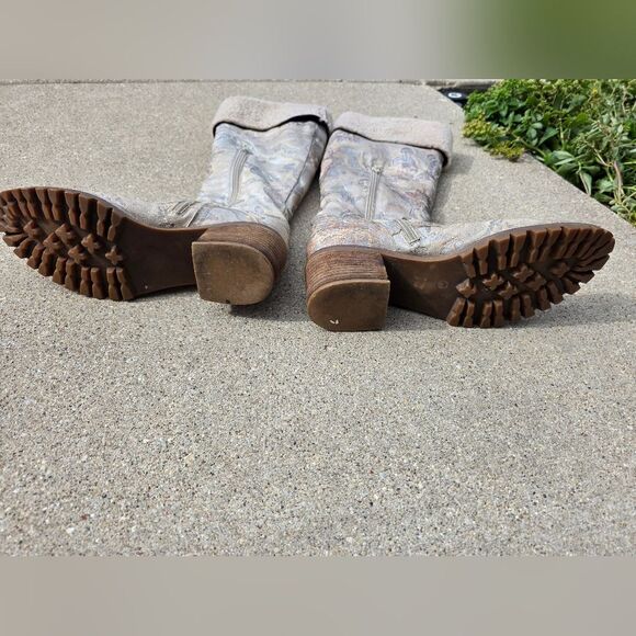 Knee High Embroidered Metallic Bronze Silver Sherpa Lined Rugged Western Boots 8 - Picture 8 of 11